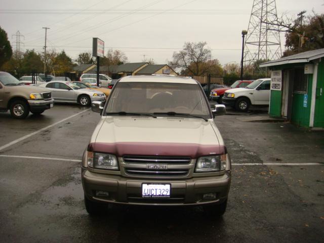 2001 Isuzu Trooper E32