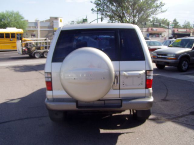 2001 Isuzu Trooper EX AWD