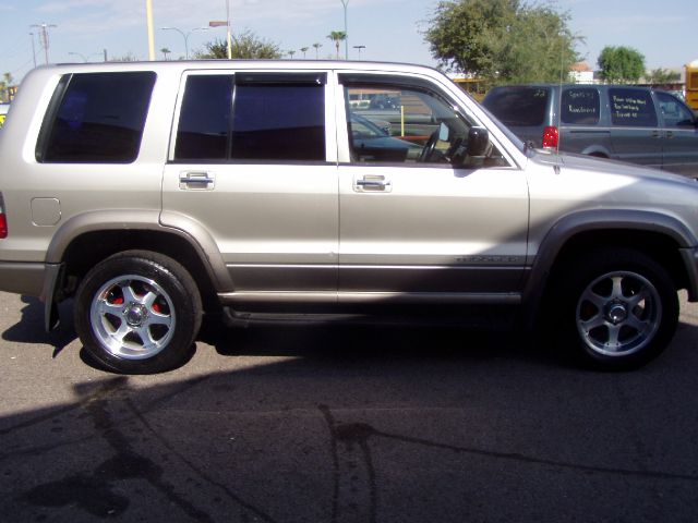 2001 Isuzu Trooper EX AWD