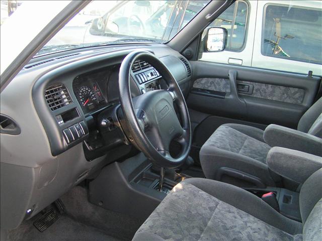 2002 Isuzu Trooper Touring W/nav.sys