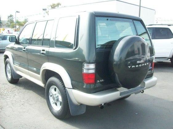 2002 Isuzu Trooper Unknown