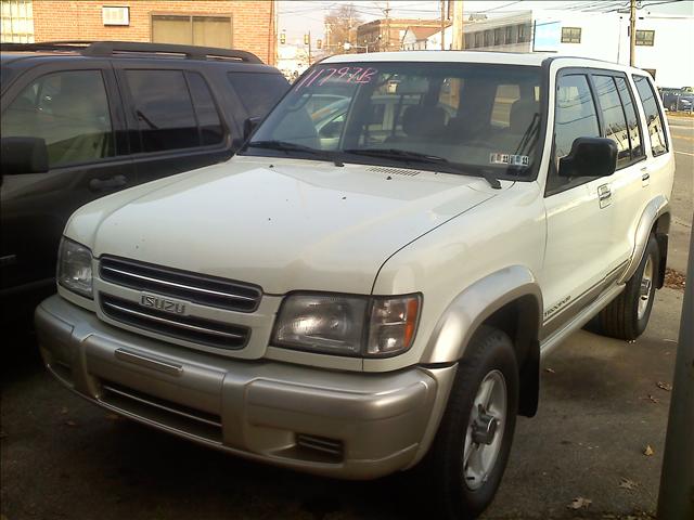 2002 Isuzu Trooper Unknown