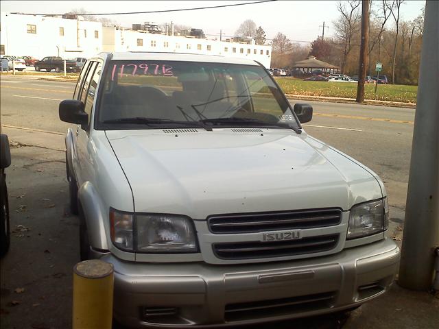 2002 Isuzu Trooper Unknown