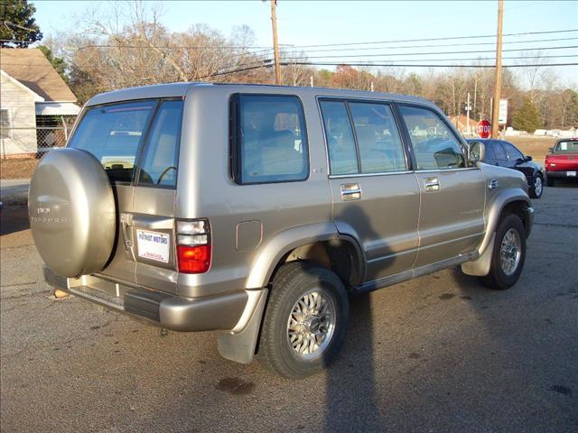 2002 Isuzu Trooper Unknown