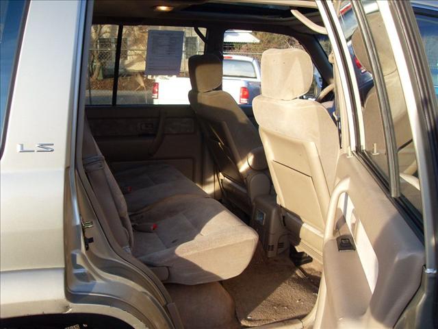 2002 Isuzu Trooper Unknown