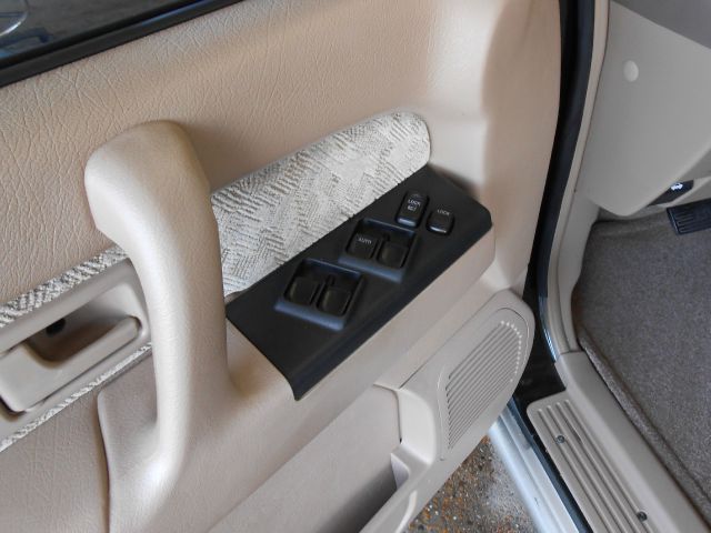 2002 Isuzu Trooper 3.0cl W/leath