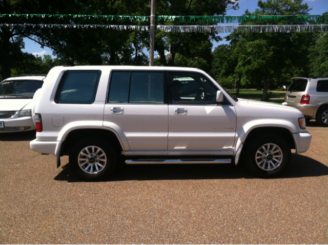 2002 Isuzu Trooper Unknown