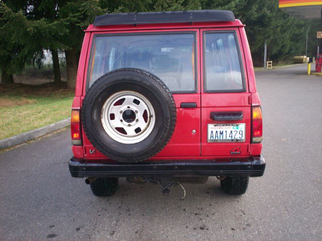 1989 Isuzu Trooper II Sedan I4 CVT 2.0 SR