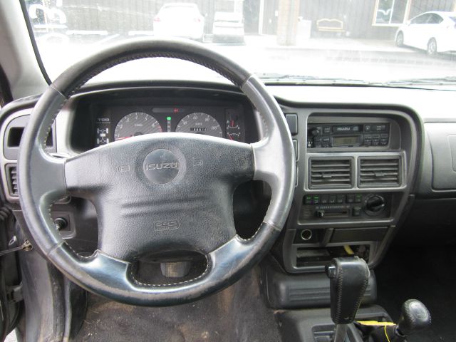2001 Isuzu VehiCross Base