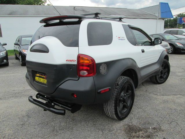 2001 Isuzu VehiCross Base