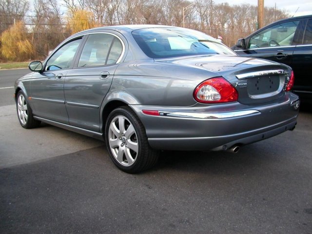 2006 JAGUAR X-Type Base