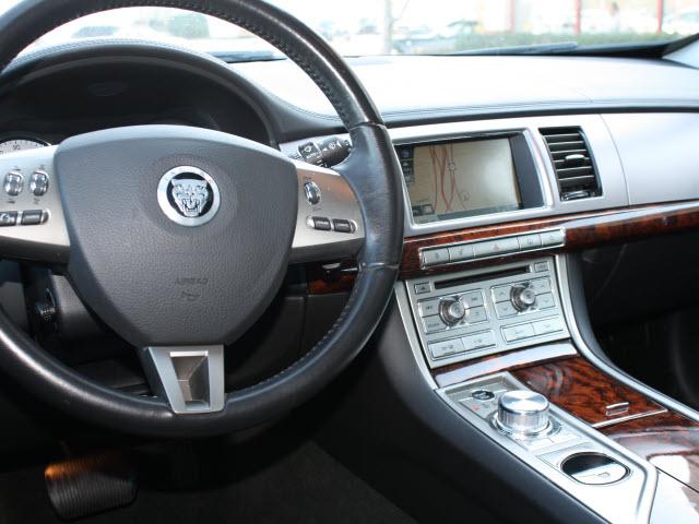 2009 JAGUAR XF CLUB CAB SLT