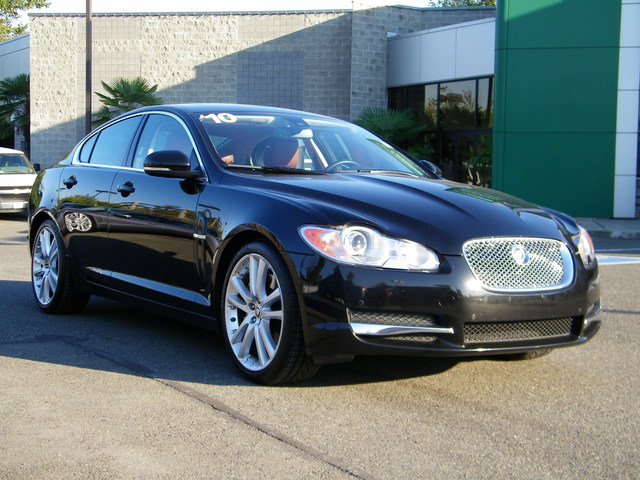 2010 JAGUAR XF CLUB CAB SLT