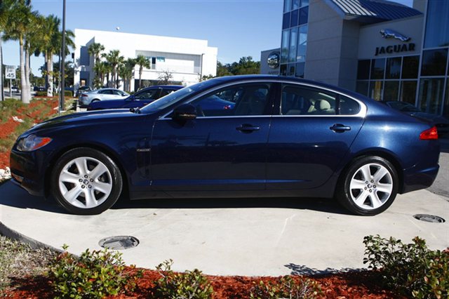 2010 JAGUAR XF Coupe