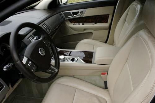 2010 JAGUAR XF Premium