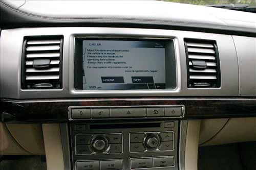 2010 JAGUAR XF Premium