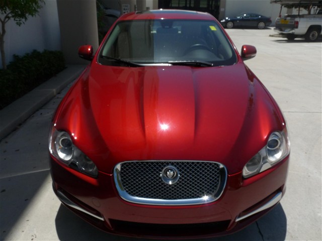 2010 JAGUAR XF Coupe