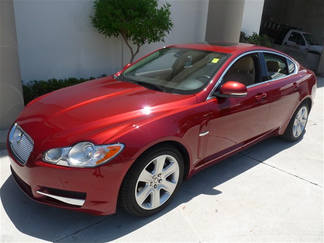 2010 JAGUAR XF Coupe