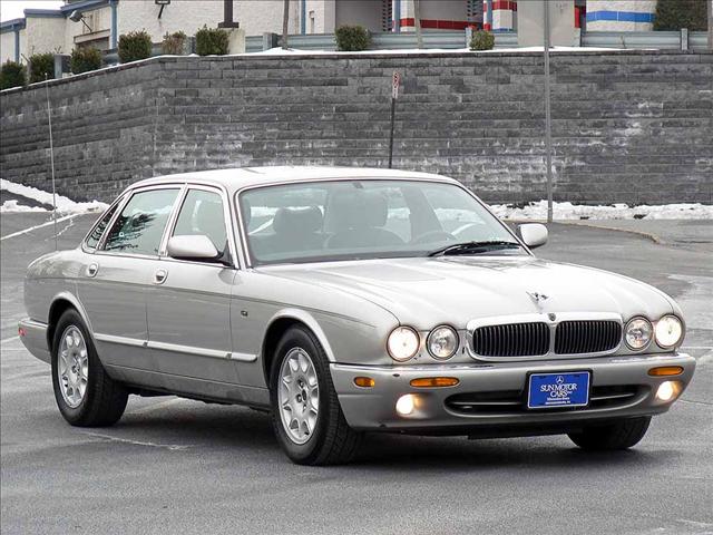 1998 JAGUAR XJ8 Base