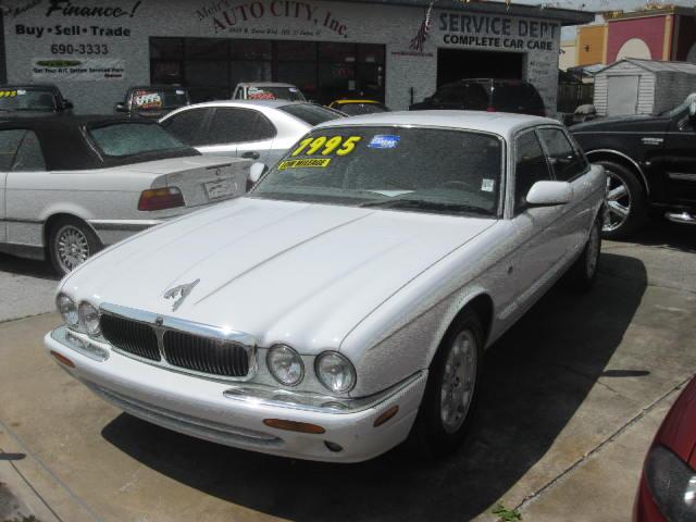 1999 JAGUAR XJ8 Sportback LS