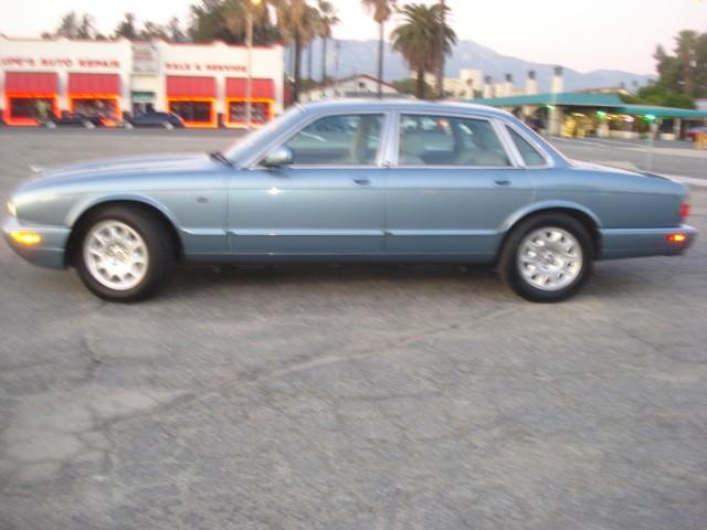 2003 JAGUAR XJ8 3.5