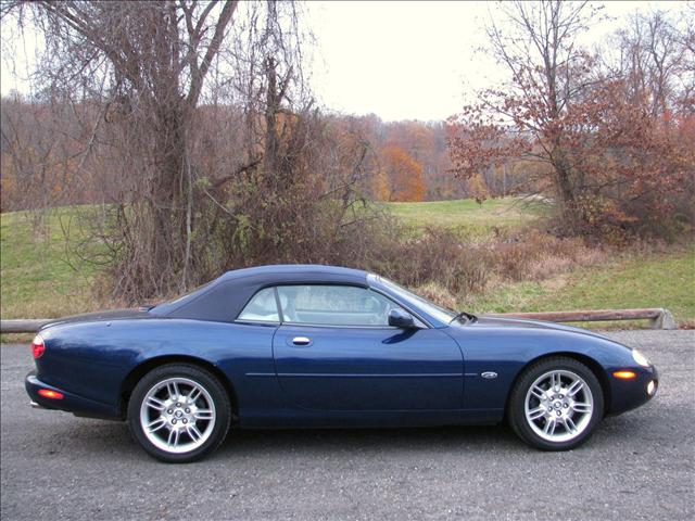 2001 JAGUAR XK8 Base