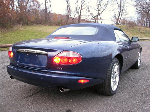 2001 JAGUAR XK8 Base