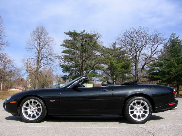 2002 JAGUAR XKR 1.8T Quattro