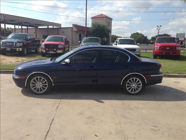 2005 JAGUAR X-Type Reg. Cab LOng Bed W/ Access Do