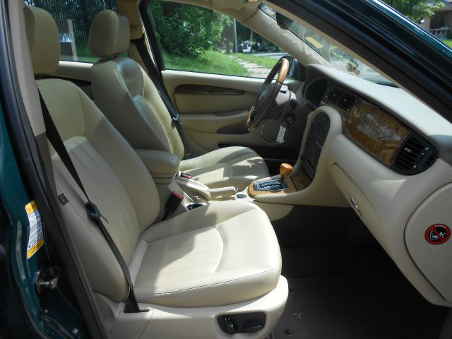 2005 JAGUAR X-Type Reg. Cab LOng Bed W/ Access Do