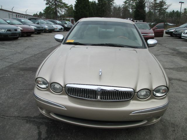 2005 JAGUAR X-Type Reg. Cab LOng Bed W/ Access Do