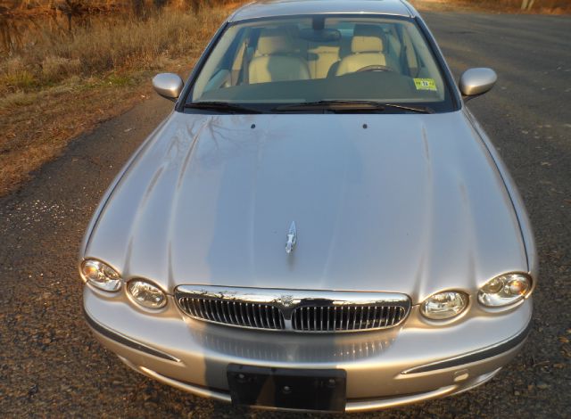 2005 JAGUAR X-Type Reg. Cab LOng Bed W/ Access Do