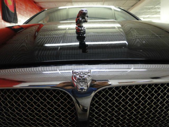 2006 JAGUAR X-Type Reg. Cab LOng Bed W/ Access Do