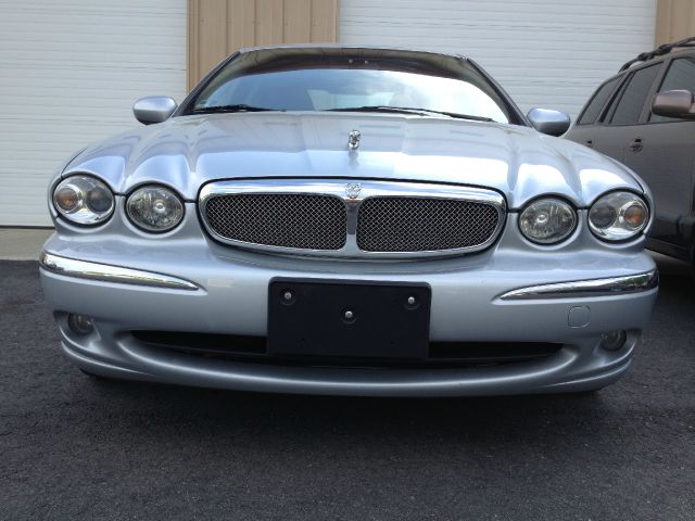 2006 JAGUAR X-Type Reg. Cab LOng Bed W/ Access Do