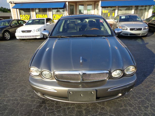 2007 JAGUAR X-Type Reg. Cab LOng Bed W/ Access Do