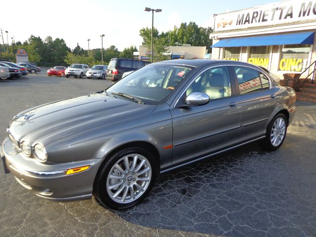 2007 JAGUAR X-Type Reg. Cab LOng Bed W/ Access Do