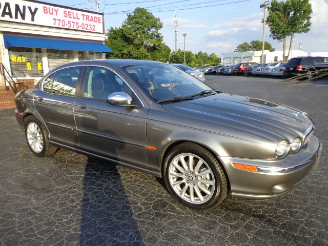 2007 JAGUAR X-Type Reg. Cab LOng Bed W/ Access Do