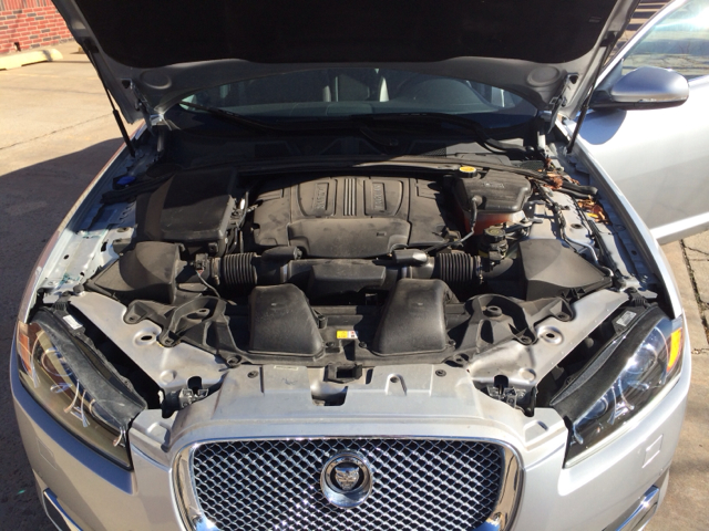 2012 JAGUAR XF-Series SLT Plus Quad Cab Short Bed 4W