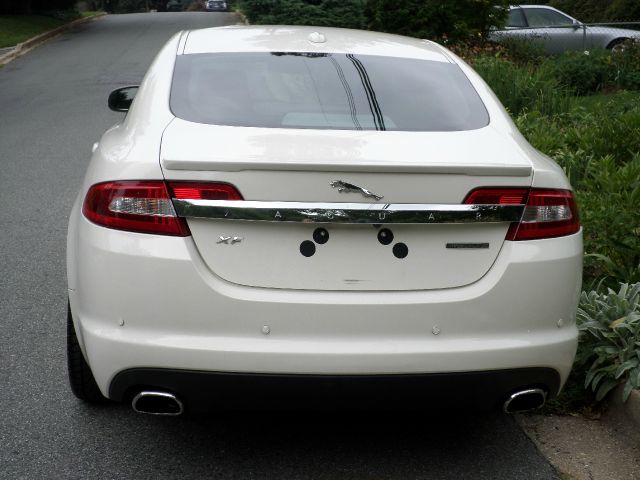 2009 JAGUAR XF X