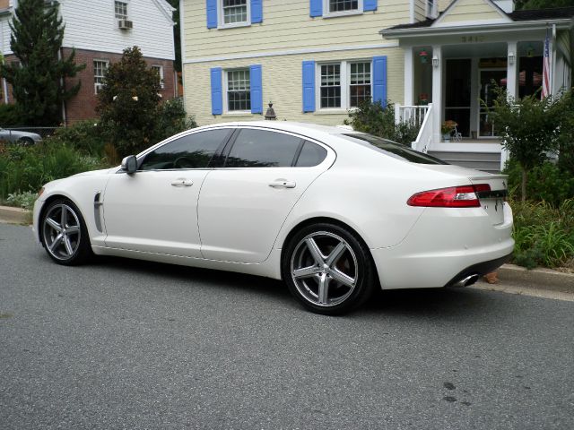 2009 JAGUAR XF X