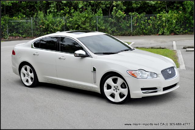 2009 JAGUAR XF X