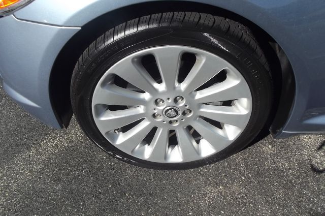 2009 JAGUAR XF CLUB CAB SLT