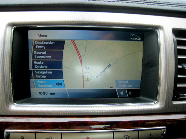 2010 JAGUAR XF CLUB CAB SLT