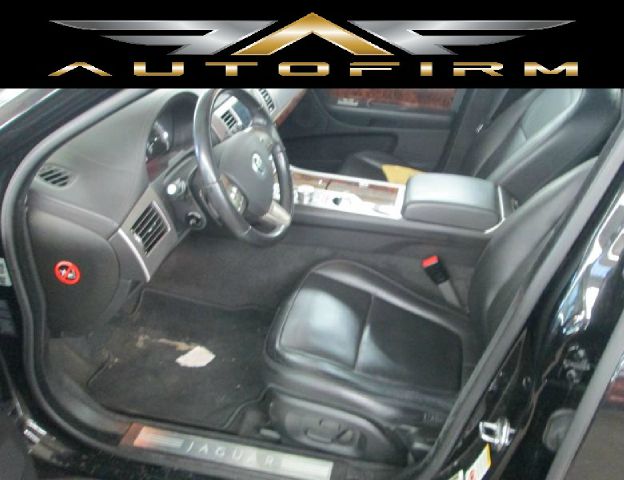 2010 JAGUAR XF CLUB CAB SLT