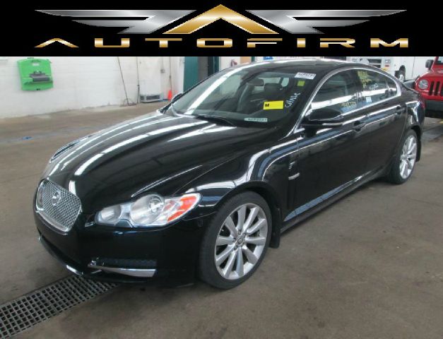 2010 JAGUAR XF CLUB CAB SLT