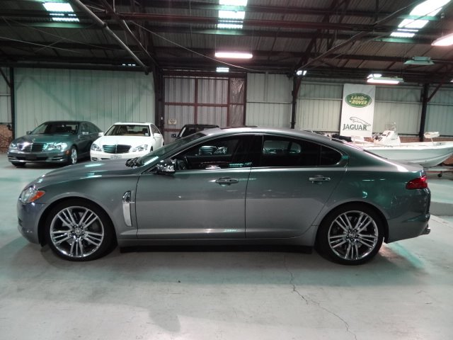 2010 JAGUAR XF X