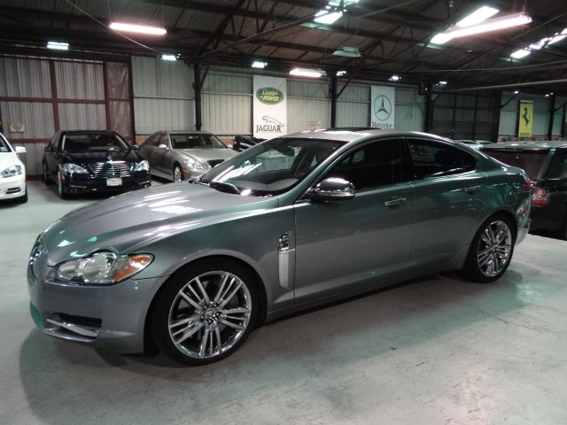 2010 JAGUAR XF X