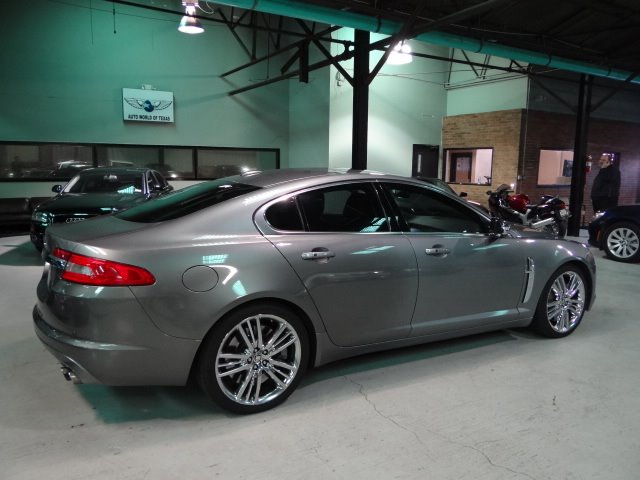 2010 JAGUAR XF X