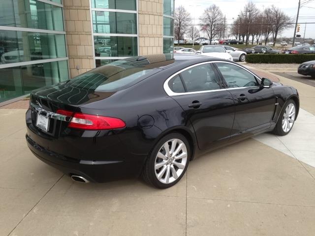 2010 JAGUAR XF Premium