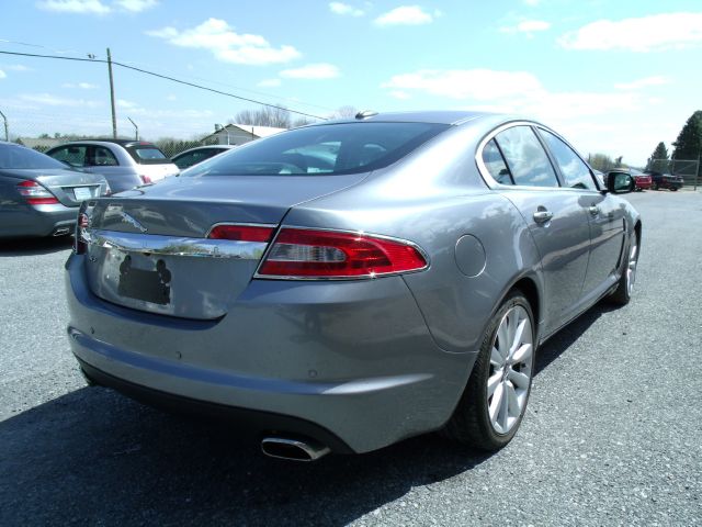 2011 JAGUAR XF EX ULEV